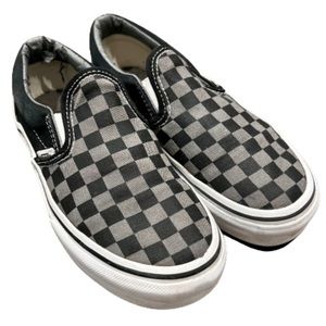🏁 VANS CLASSIN GRAY & BLACK CHECKERED SLIP ON SNEAKERS